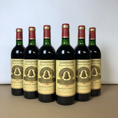 null 6 bouteilles CHÂTEAU ANGELUS 1985 1er GCC (A) Saint-Emilion (niveaux léger bas,...