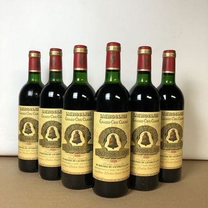 null 6 bouteilles CHÂTEAU ANGELUS 1985 1er GCC (A) Saint-Emilion (niveaux léger bas,...