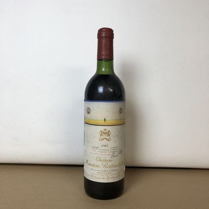 null 1 bouteille CHÂTEAU MOUTON ROTHSCHILD 1983 1er GCC Pauillac (niveau léger bas,...