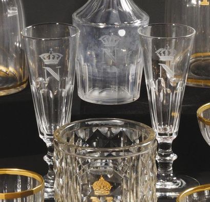 null Service de l’empereur Napoleon iii Deux flûtes à champagne sur pied en cristal...