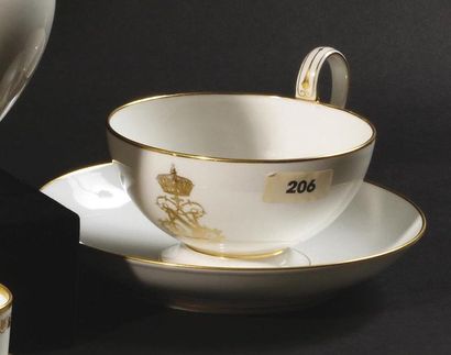 null Manufacture de Sèvres. Service des bals de l’Empereur Napoléon III. -Tasse à...