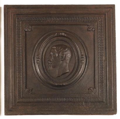 null Cast iron fireback with a profile of Emperor Napoleon III. Cast iron. 45 x 45...