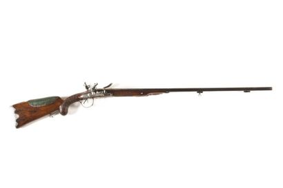 null Boutet A Versailles. Beau fusil de chasse double à silex. Longs canons ronds...