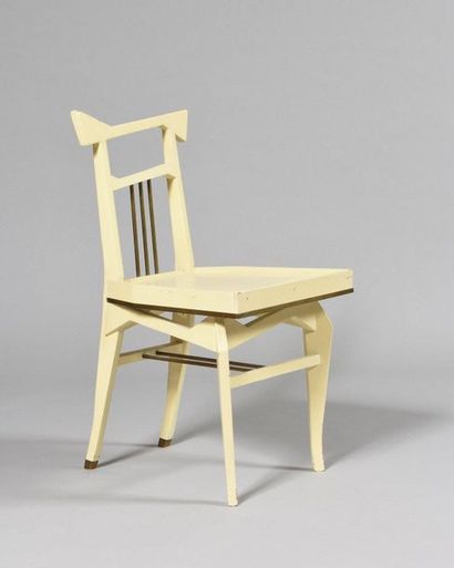 null TRAVAIL PROBABLEMENT HONGROIS D’EPOQUE ART DECO Chaise en bois découpé et laqué...