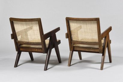 null PIERRE JEANNERET (1896-1967) « Easy chairs » Chandigarh, vers 1955 Paire de...