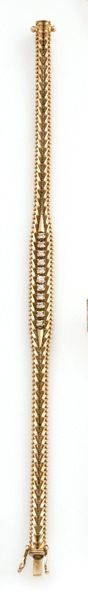 null Flexible BRACELET in 750 thousandths yellow gold adorned with diamonds. Length...