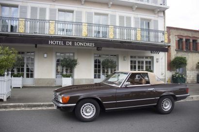 1977 MERCEDES-BENZ 450 SL CABRIOLET HARD-TOP Numéro de série 10704412041643
Très...