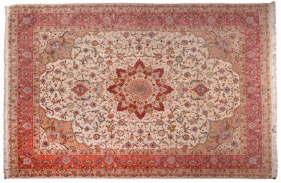 Exceptional and very fine Tabriz (North-West...