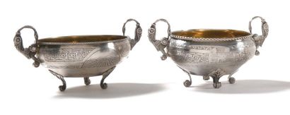 null Pair of BONBONNIERES with views of Yerevan

Engraved silver

Punches: Е (a sickle...