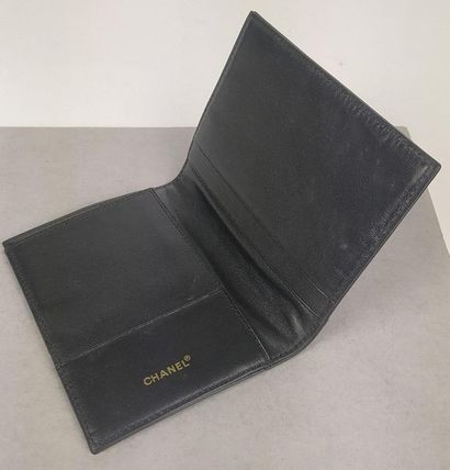 null CHANEL Black leather card case (new condition) n°7310718