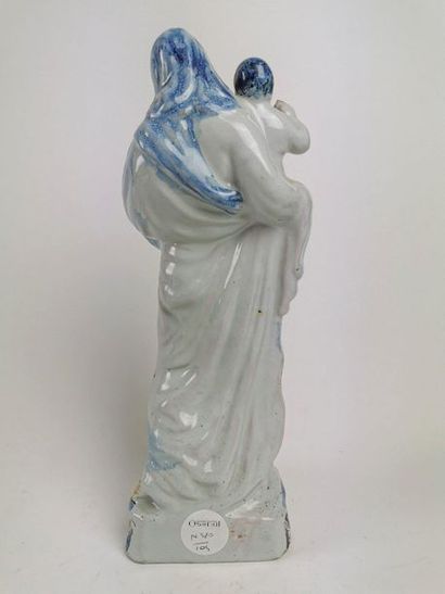 null NEVERS Belle figurine représentant une Vierge à l'enfant en faience bleu, ocre...