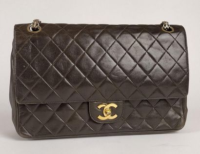 CHANEL Timeless bag 26 cm in chocolate quilted...