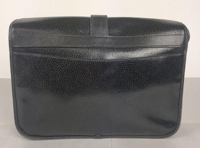 null GUCCI Black leather game bag, back pocket, inside lined in suede leather, zippered...
