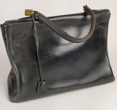 null HERMES PARIS - 1959 Bag model Kelly 35 cm in black box leather stamped O original...