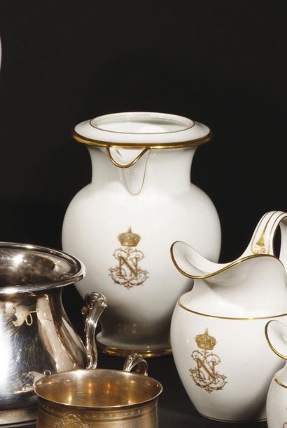 null IMPERIAL MANUFACTURING OF SEVRES Decoction jar In white porcelain with golden...