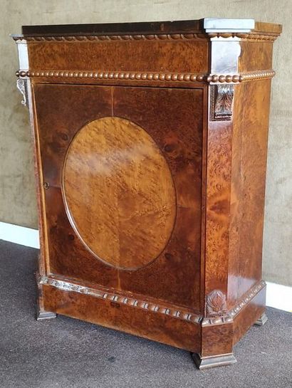 null FURNITURE WITH BOLDER VENEER in burr veneer opening by a flap at the front,...