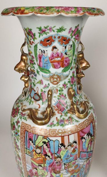  CHINA Pair of large baluster vases in Canton procelain with polychrome decoration...