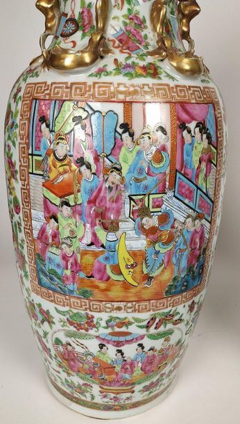  CHINA Pair of large baluster vases in Canton procelain with polychrome decoration...