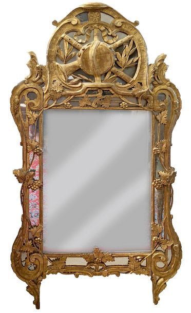 Large MIRROR with an animated shape in gilded...