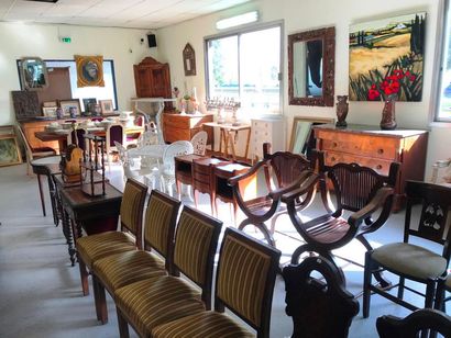 null Overall photo: Silverware, chest of drawers, desk, armchair, chandelier, Gaveau...