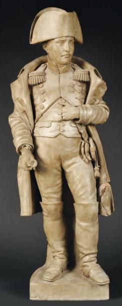 null L'Empereur Napoléon Ier en pied. Ht: 118 cm. Sculpture en terre cuite patiné,...