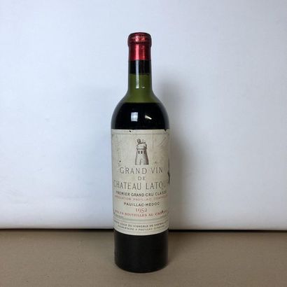 1 bouteille CHÂTEAU LATOUR 1952 1er GCC Pauillac...