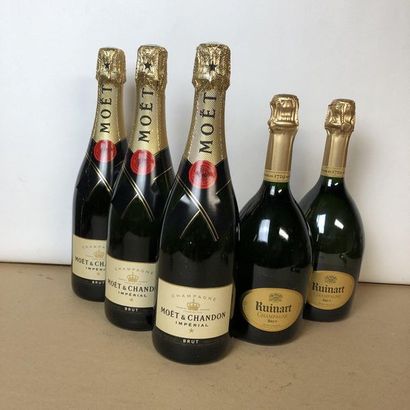 null 5 bouteilles : 2 CHAMPAGNE RUINART, 3 CHAMPAGNE MOET & CHANDON Impérial 