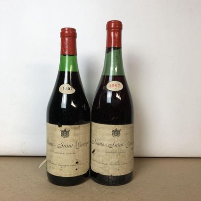 null 2 bouteilles NUIT SAINT GEORGES 1957 Pierre Ponnelle (niveaux : 1 à 3cm, 1 entre...