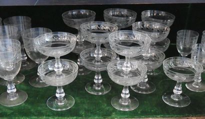 null Serving part of crystal glasses (about 40 pieces)