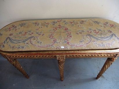 null Pretty piano bench in carved and gilded wood in the Louis XVI style, it rests...