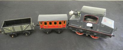 null An antique electric model train with its rails. Brand GBN Bavaria