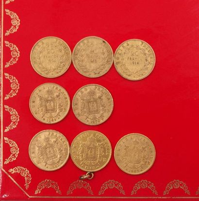 null A set of 8 pieces of 20 gold francs Napoleon crowned and uncrowned, one of which...