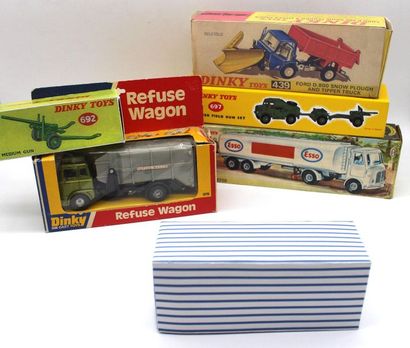 null Dinky Toys- Trucks lot n° 3

All the miniatures are 1/43rd scale.

- Dinky Toys...