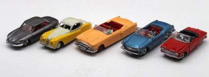 null Dinky Toys & Dinky Toys Collection- Automobiles.

Toutes les miniatures sont...