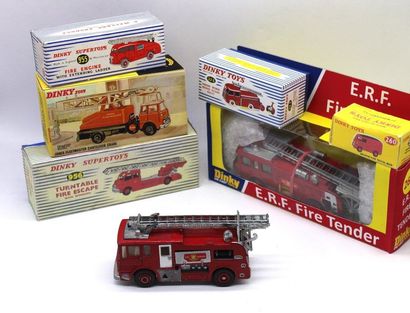 null Dinky Toys - Fire Brigade

All the miniatures are 1/43rd scale.

-Dinky Supertoys...