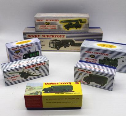 null Dinky Toys - Military Lot N° 2

All the miniatures are 1/43rd scale.

- Dinky...