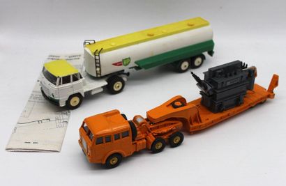null Dinky Supertoys - 2 Trucks 

All the miniatures are 1/43rd scale.

- Dinky SuperToys...