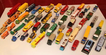 null Miniatures Camions 

Lot de plus de 70 miniatures au 1/43° sur le thème des...