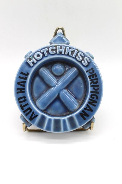 null Hotchkiss
Cendrier en faïence émaillée bleue représentant le logo "Hotchkiss"...