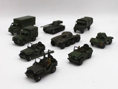 null Dinky Toys - Military Lot N°3

All the miniatures are 1/43rd.

- Dinky Toys...
