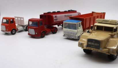 null Dinky Toys- Camions lot n° 4

Toutes les miniatures sont au 1/43 ème.

- Dinky...