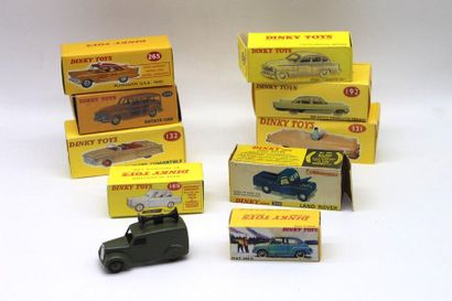 null Dinky Toys - Automobiles 

Toutes les miniatures sont au 1/43 ème.

- Dinky...