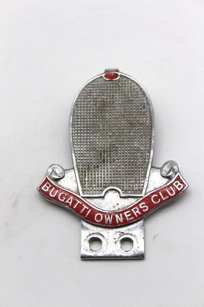 null Badge Bugatti owner's club

Chrome-plated and enamelled metal badge of the English...