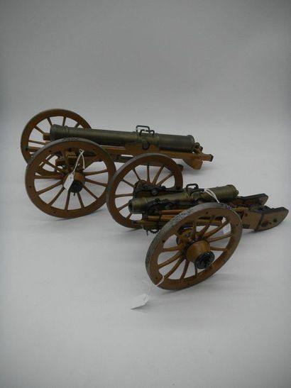 null maquettes de canons miniature en bronze et bois peint
