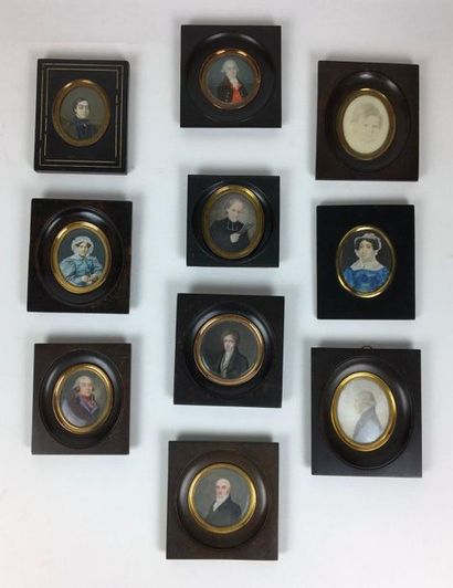 null Importante collection de trente MINIATURES à décor de portraits. XVIIIe-XIXe...
