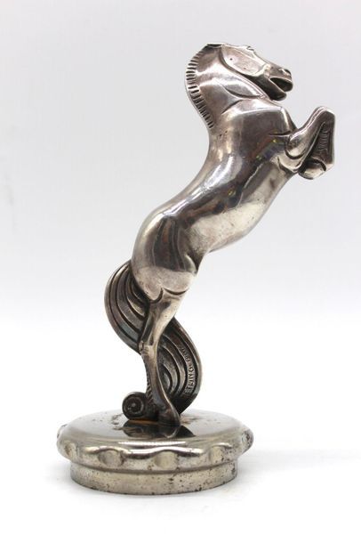 null André Vincent BECQUEREL (1893-1981)

Raiser Horse - Art Deco

Mascot signed...