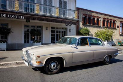 1969 JAGUAR 420 G Chassis No. GTD77828BW

Motor no. 7D59197-8

Automatic gearbox

Rare...