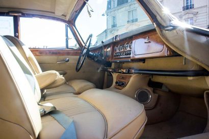 1969 JAGUAR 420 G Chassis n° GTD77828BW

Moteur n° 7D59197-8

Boite automatique

Rare...