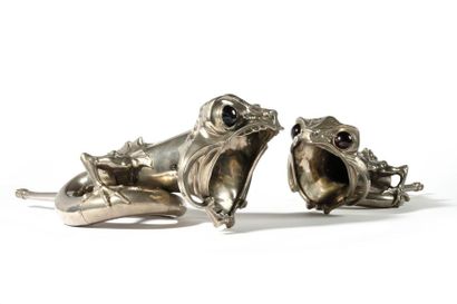  Carlo BUGATTI ( 1856-1940) 
Frog Alarm 
Art-Nouveau style horn, head and legs in...