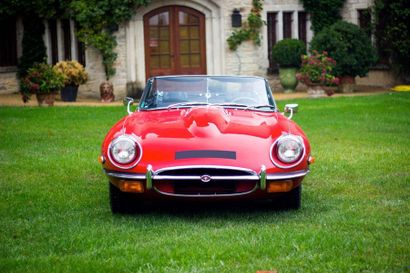 1970 JAGUAR TYPE E ROADSTER SERIES II 4,2L Serial number P2R14817 - engine 7R13744

Matching...